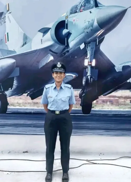 CM Sukhu Hails Devanshi Sharma as Nadaun's First Woman IAF Officer