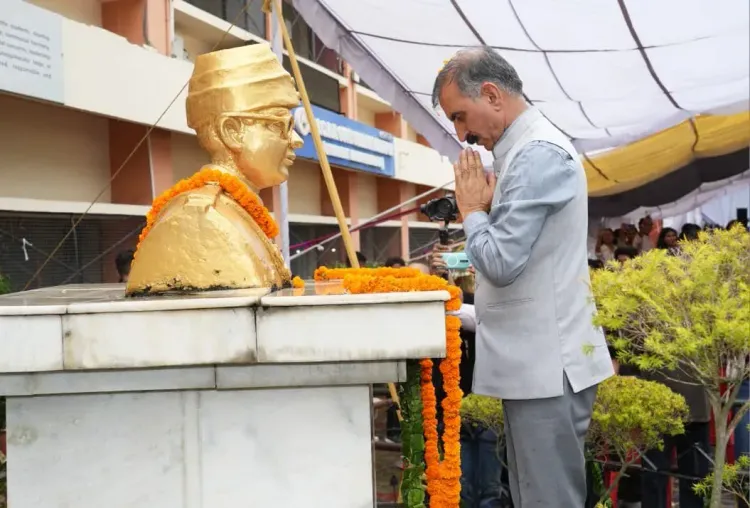 CM Sukhu Inaugurates 'Kitabi Corner' Library in Hamirpur