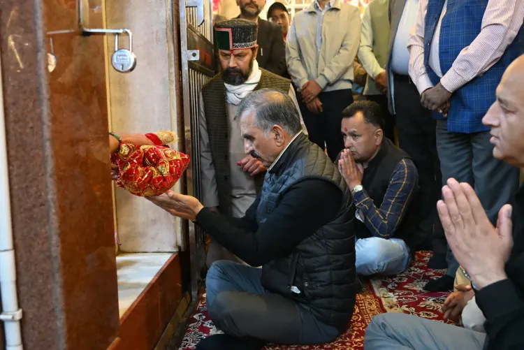 CM Sukhu offers prayers at Kalibari temple on Maha Ashtami