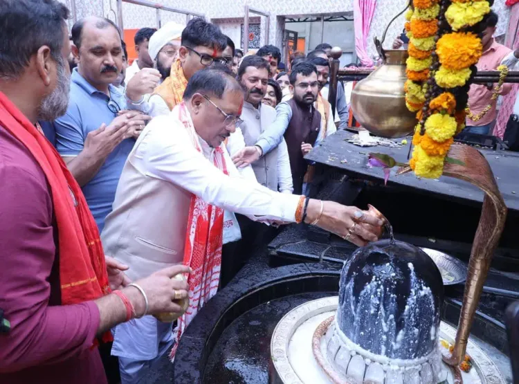 CM Vishnu Deo Sai Offers Prayers at Raigarh Temple on Guru Purnima