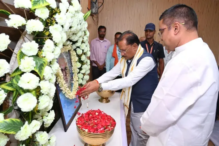 CM Vishnu Deo Sai pays tribute to MLA Rikesh Sen's brother in Bhilai