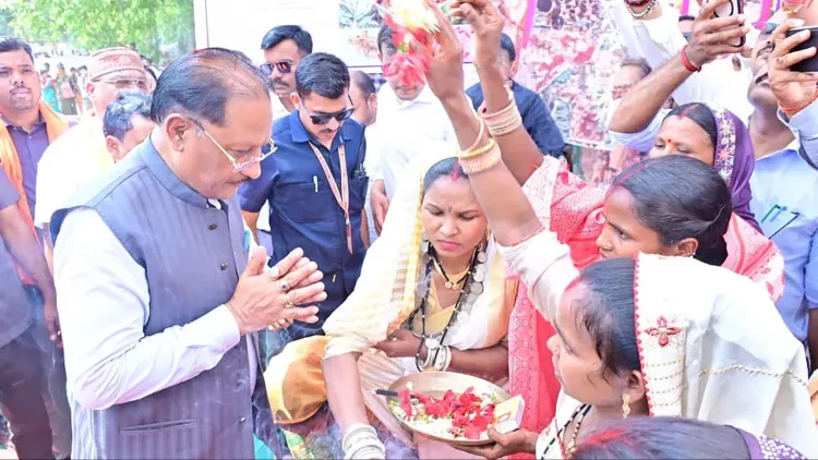 CM Vishnu Deo Sai performs Annaprashan of infants at Dantewada camp