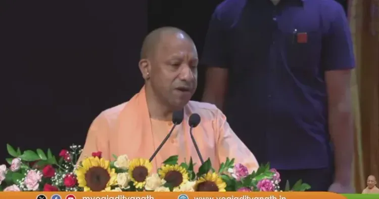 CM Yogi attends National Handloom Day 2026 in Lucknow