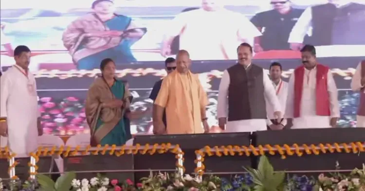 CM Yogi Launches 75 Projects Worth ₹636 Cr in Hamirpur