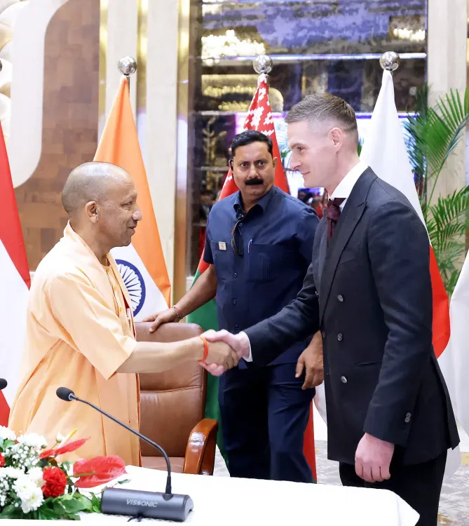 CM Yogi meets Russian Trade Commissioner at UP Trade Show 4.0