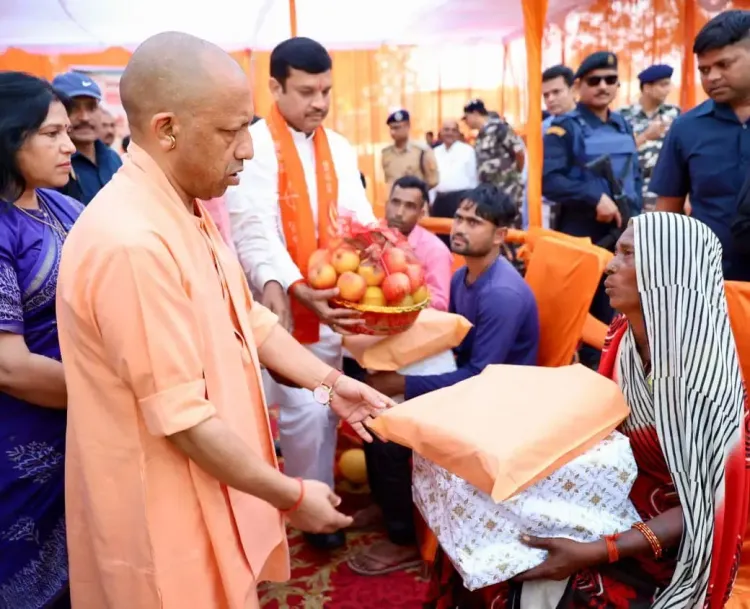 क्या सीएम योगी ने बहराइच में नाव हादसे से प्रभावित परिवारों से मुलाकात की?