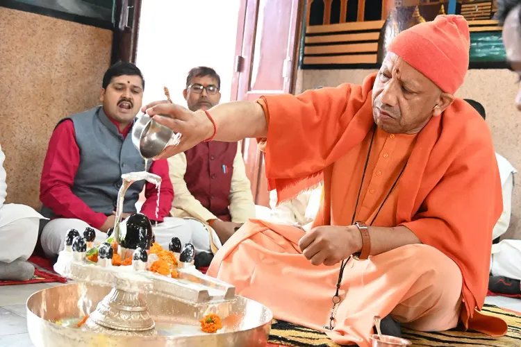 Did CM Yogi Perform Rudrabhishek at Gorakhnath Temple on Mahashivratri to Pray for the Welfare of Humanity?