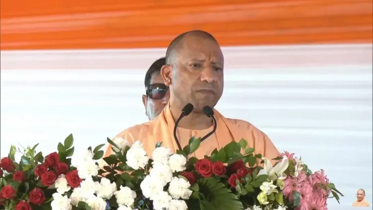 CM Yogi Pledges to Make Bundelkhand 'Heaven on Earth'
