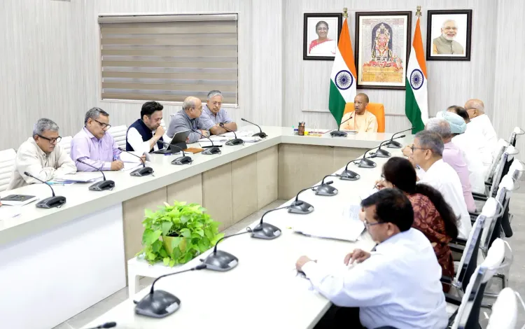 CM Yogi Reviews Agriculture Depts, Orders Monsoon Preparedness