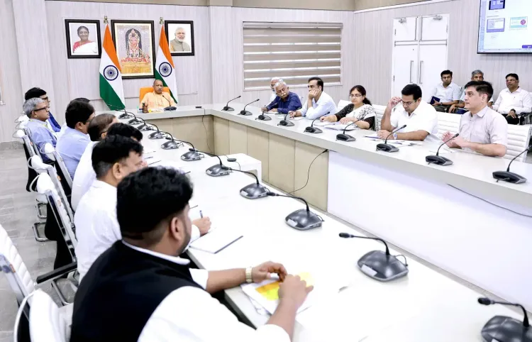 CM Yogi Reviews Monsoon, Water Supply and Conservation in UP
