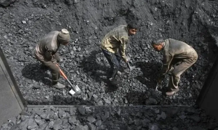 Coal Production Climbs 29.7% in FY25, Dispatches Rise by 33.3%: Government