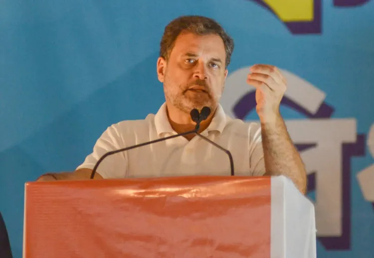 राहुल गांधी ने कमर्शियल गैस सिलेंडर में ₹993 की बढ़ोतरी को बताया 'चुनावी बिल', 3 महीनों में 81% इजाफा