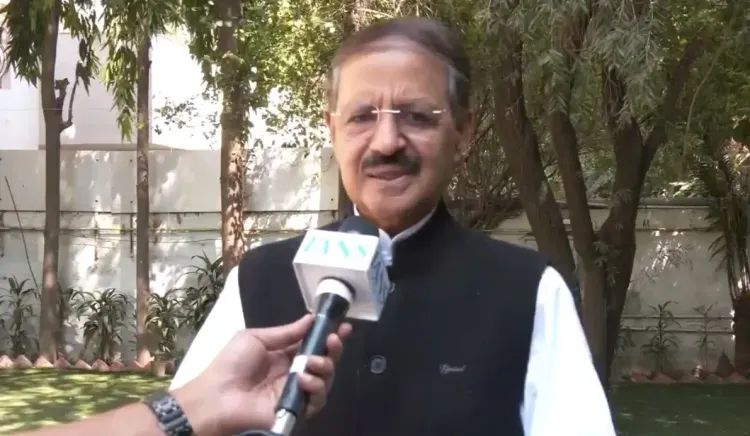 Congress Leader Creates Stir with Commentary on Mayawati; Rashid Alvi Expresses Disapproval