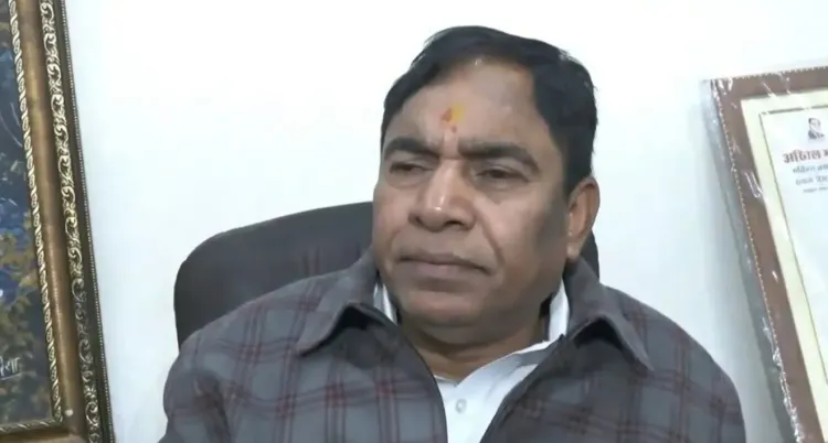 क्या कांग्रेस को चाय बेचने में दिक्कत है, तो खड़गे कॉफी बेच लें?