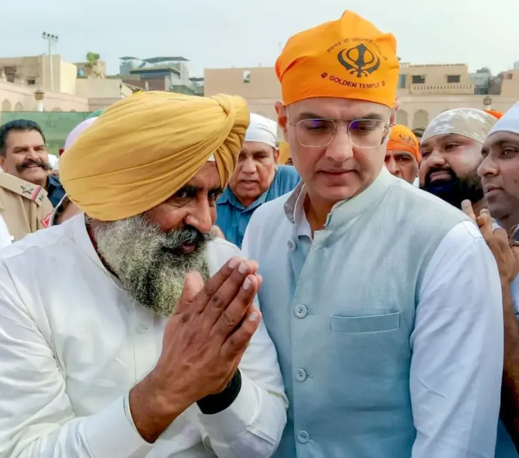 सचिन पायलट ने गोल्डन टेम्पल में टेका माथा, पंजाब में कानून-व्यवस्था ध्वस्त होने का लगाया आरोप