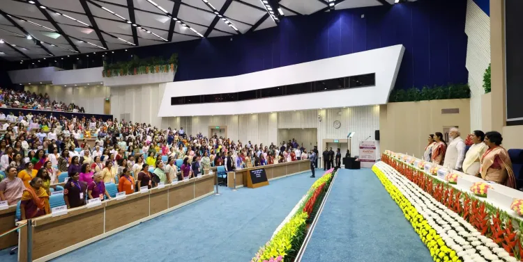 Meira Kumar Joins Women Leaders at Nari Shakti Vandan Sammelan