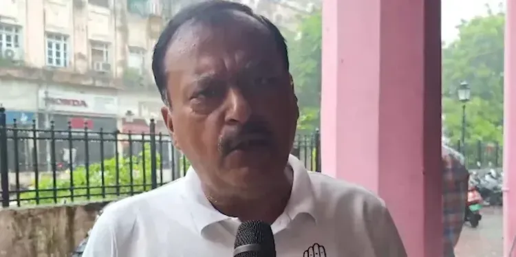 चुनाव आयोग पर सवालों के बीच ट्रंप के बयान को प्रचारित करने पर विपक्ष का हमला