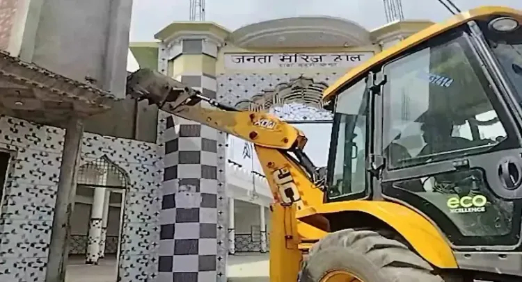 Why is there a crackdown on encroachments in Sambhal?