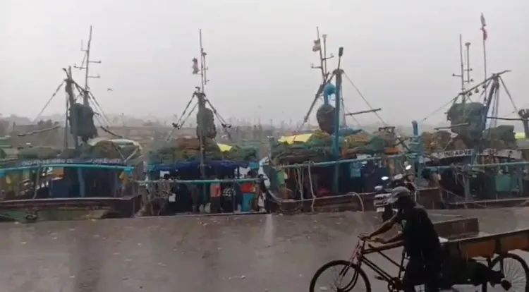 Cyclone Arnab: 48,000 evacuated in Odisha, 466 shelters ready before Oct 28 landfall