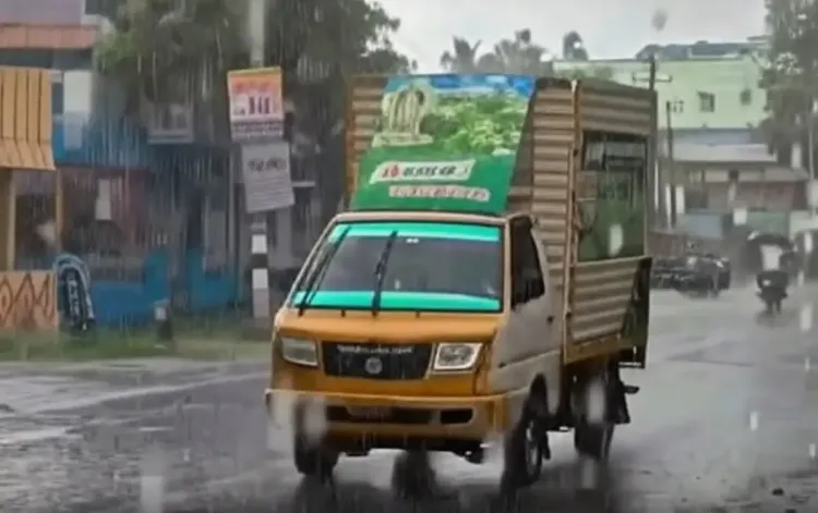 क्या साइक्लोन 'दित्वाह' का असर तमिलनाडु में भारी बारिश और स्कूल-कॉलेज बंद करवा रहा है?