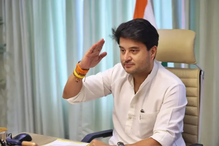 इंडिया पोस्ट की ड्रोन डिलीवरी: मंडी से रेहड़धार तक पहुंचा तिरंगा, सिंधिया ने की पहल