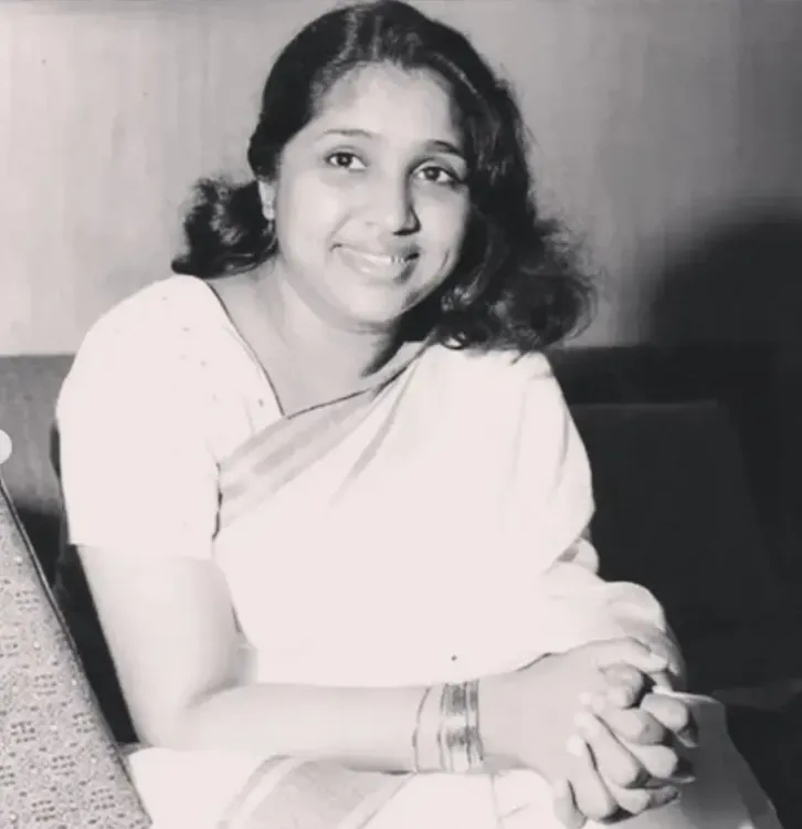 आशा भोसले के अवार्ड्स: दादासाहेब फाल्के पुरस्कार से पद्म विभूषण तक