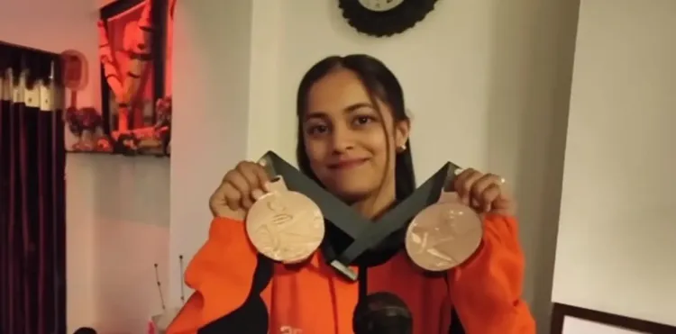 क्या कोमल वाघमारे ने डेफलंपिक्स में भारत के लिए 2 मेडल जीतकर नया कीर्तिमान स्थापित किया?