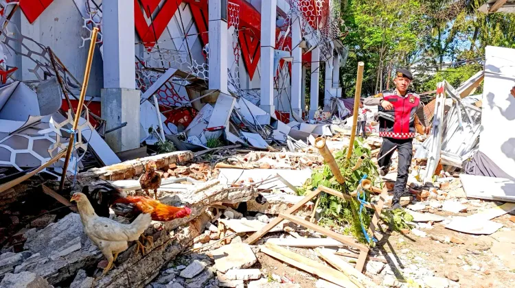 Indonesia earthquake: 6.7-magnitude quake in Central Sulawesi kills 3, injures 108