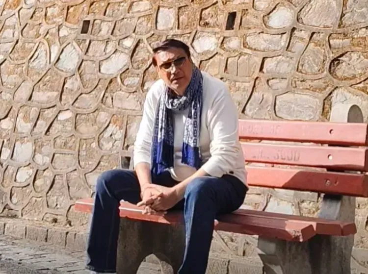 Deepak Dutta on working with Neetu Kapoor: 'Grew up watching her films, was nervous'
