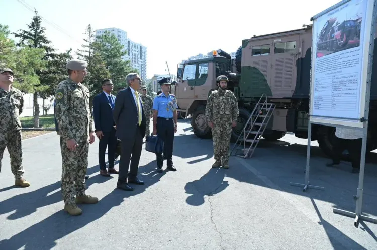 Defence Secretary Rajesh Kumar Singh tours India-backed IT Lab at Armenian Military Academy