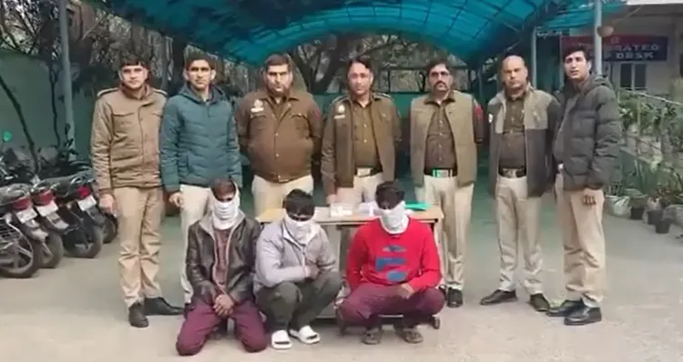 क्या दिल्ली में अपहरण के मामले में तीन आरोपी गिरफ्तार हुए हैं?