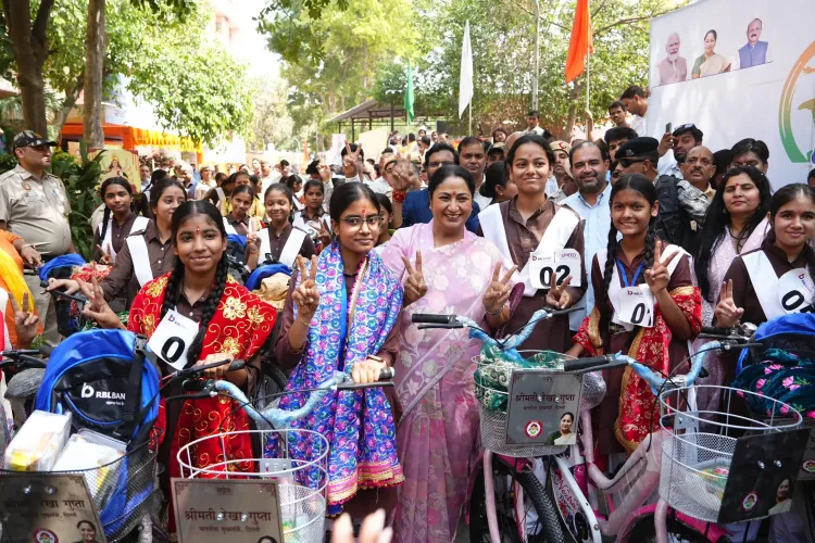 Delhi's CM Rekha Gupta Empowers 1,000 Girls with Bicycles Through 'Vidya Vahini'
