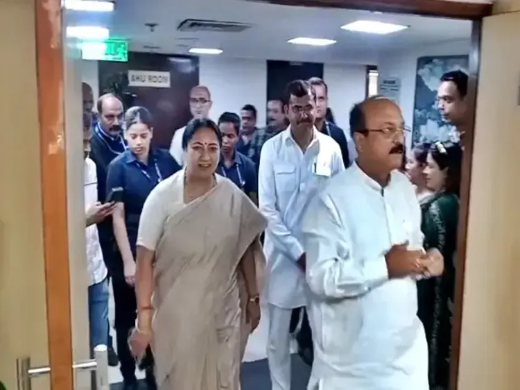 What Insights Did Delhi CM Gupta Share During the Interactive Meeting with Students and Parents?