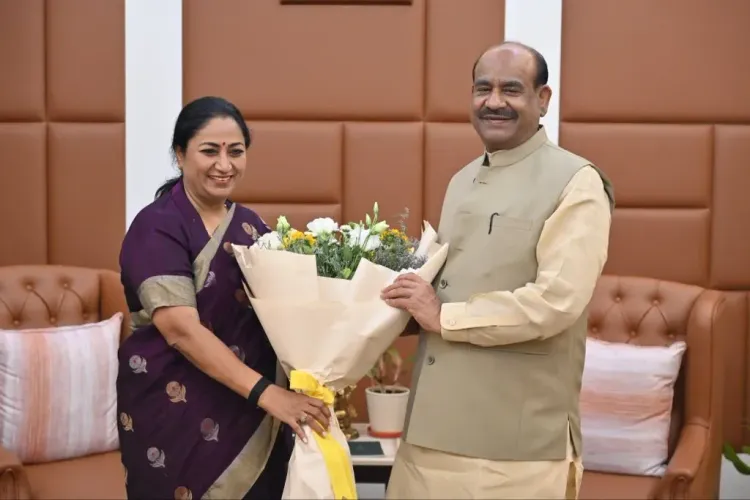 Delhi CM Rekha Gupta Meets Lok Sabha Speaker Om Birla