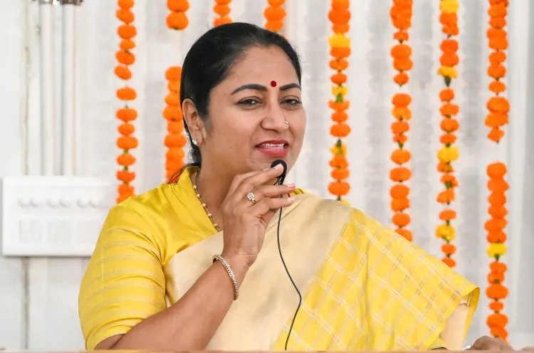 Did Delhi CM Rekha Gupta Join the 'Swasth Nari, Sashakt Parivar' Campaign at AIIMS?
