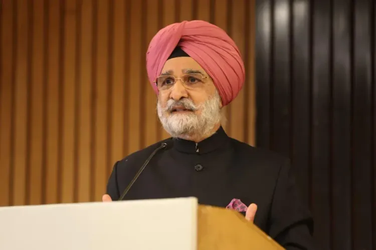 Delhi L-G T.S. Sandhu Celebrates Baisakhi with International Punjabi Society