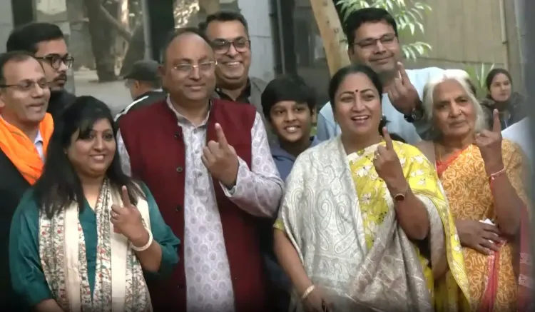 क्या मुख्यमंत्री रेखा गुप्ता ने दिल्ली एमसीडी उपचुनाव में मतदान किया? भाजपा का दावा- सभी 12 सीटें जीतेंगे