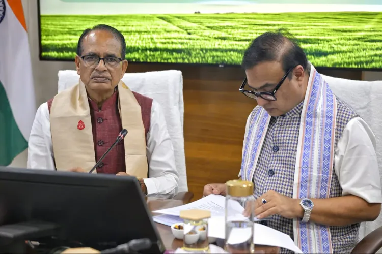 असम बाढ़ राहत: शिवराज सिंह चौहान ने सीएम सरमा को सौंपे ₹5,000 करोड़ की आवासीय स्वीकृतियाँ