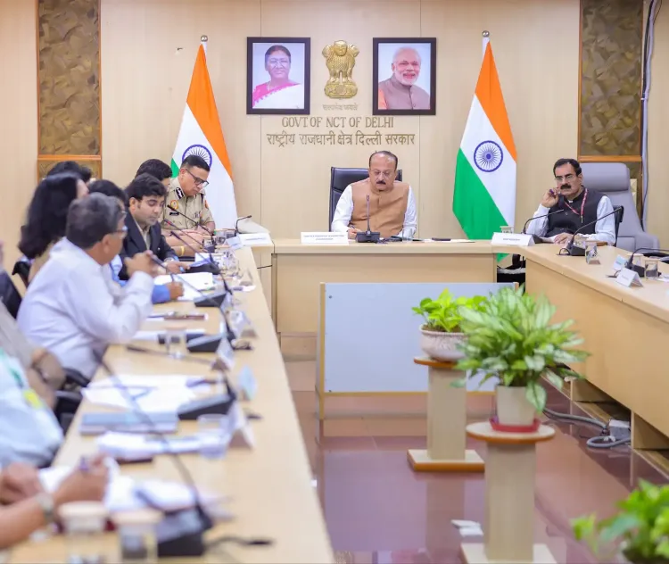 दिल्ली में पीजी आवास के नए नियम: मंत्री आशीष सूद ने हाई-पावर्ड कमेटी की पहली बैठक की अध्यक्षता की