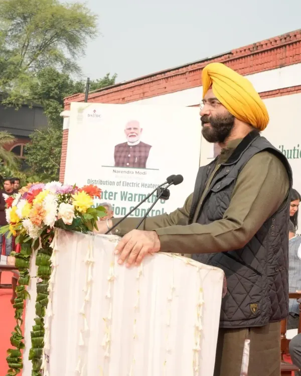 क्या दिल्ली में प्रदूषण के मद्देनजर निजी दफ्तरों के लिए वर्क फ्रॉम होम की एडवाइजरी जारी की गई?