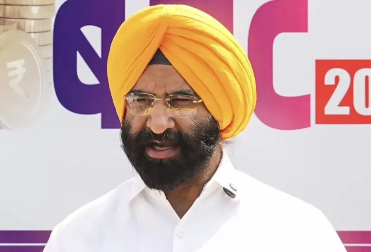 Delhi Minister Critiques AAP MLAs’ Exit to Dodge Debate on Kejriwal's Scandals
