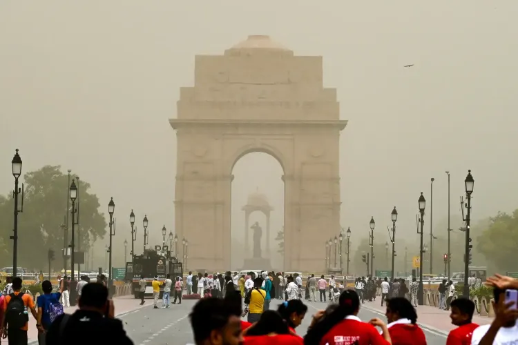 दिल्ली-एनसीआर में 9 अक्टूबर से तापमान गिरा, 10 तारीख से 32°C; प्रदूषण का खतरा भी बढ़ा