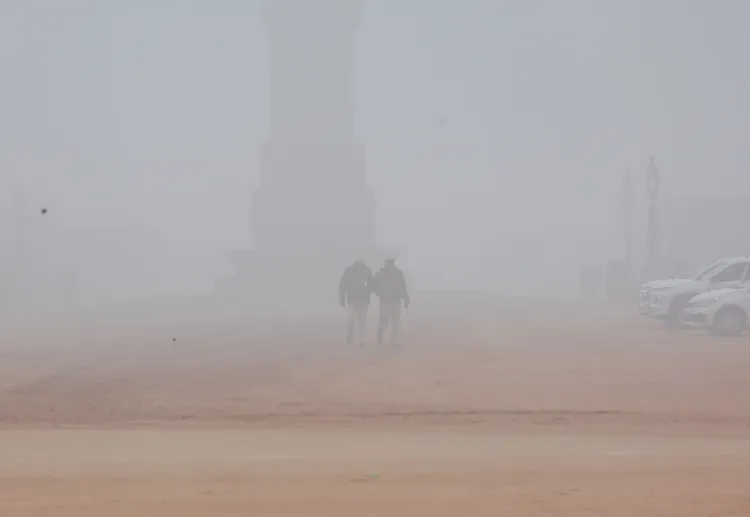 Is Delhi-NCR Facing Another Thick Smog Crisis as AQI Reaches 'Severe' Levels?