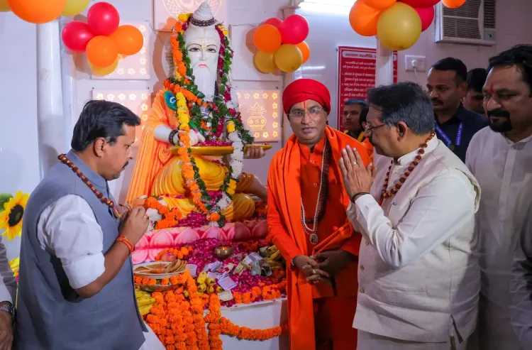 BJP chief Nitin Nabin visits Valmiki Ashram, slams Congress over remarks on PM Modi