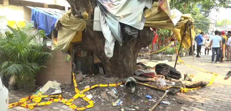 क्या दिल्ली की पीसीआर वैन ने दिव्यांग रेहड़ी वाले को कुचला?