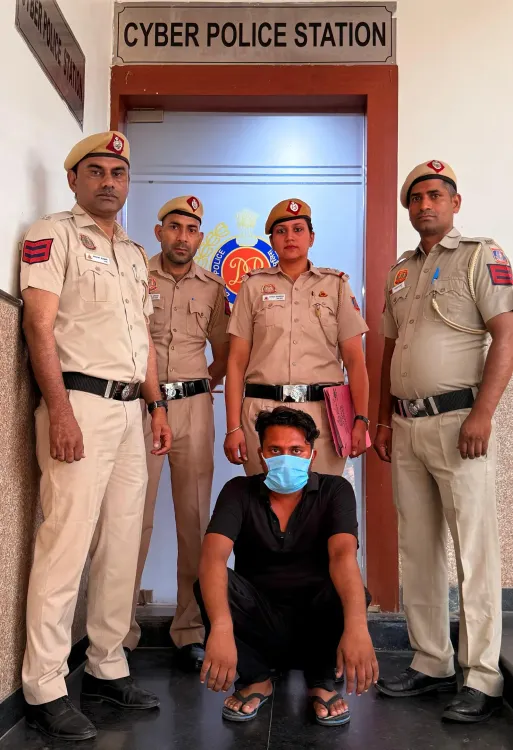 Delhi Police arrest APK banking fraud accused from Bihar's Aurangabad