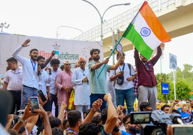 Delhi Police lathi-charge on student marchers sparks NEET-UG protest row