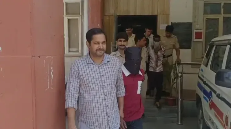 Delhi Police busts mobile snatching gang in East Delhi; 4 held