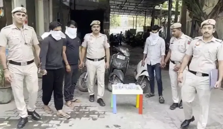 Delhi Police Dismantle Robbery Gang, Solve 14 Cases with Recovered Stolen Goods