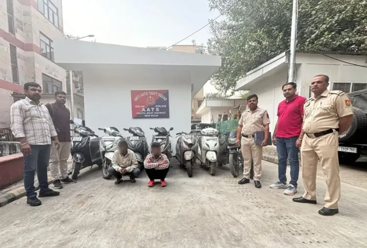 Did Delhi Police Catch Two Auto-Lifters? Recover Stolen Scooters and Motorcycles!